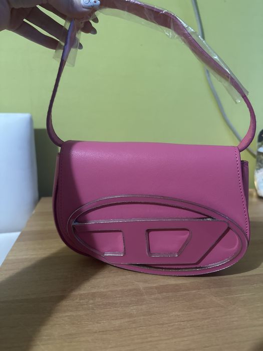 Малки стилни чантички !