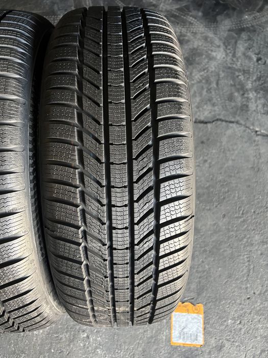 4 anvelope de iarna 215/55/17 Continental 8 mm DOT 2022!