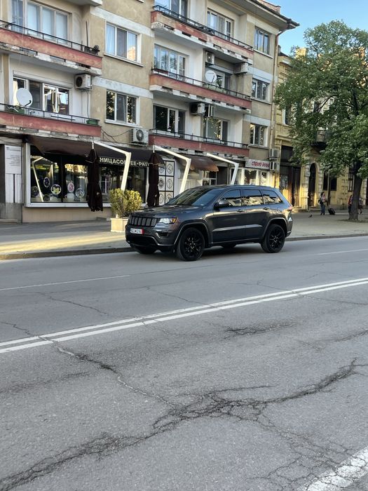 Jeep Grand Cherokee Altitude 4x4