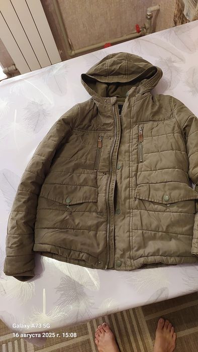 Продам детскую куртку