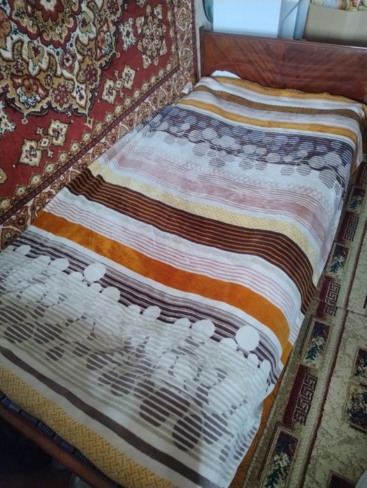 Кровать б/у 90*190 самовывоз