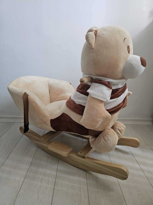 Люлка мечок , с батерии пеещ песнички