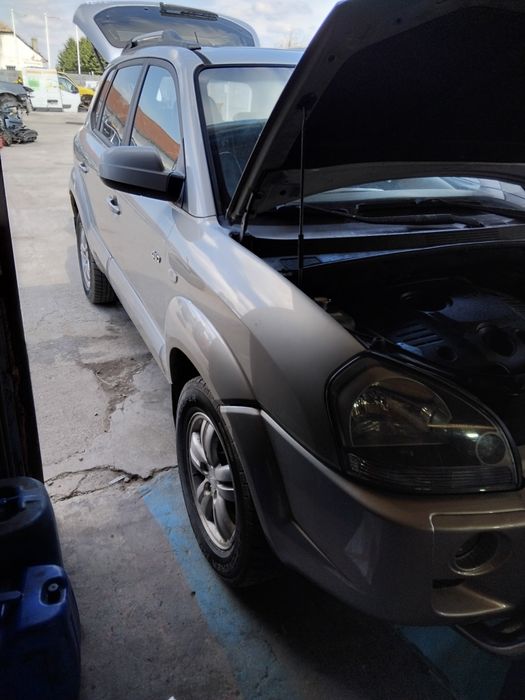 Bara fata hyundai tucson