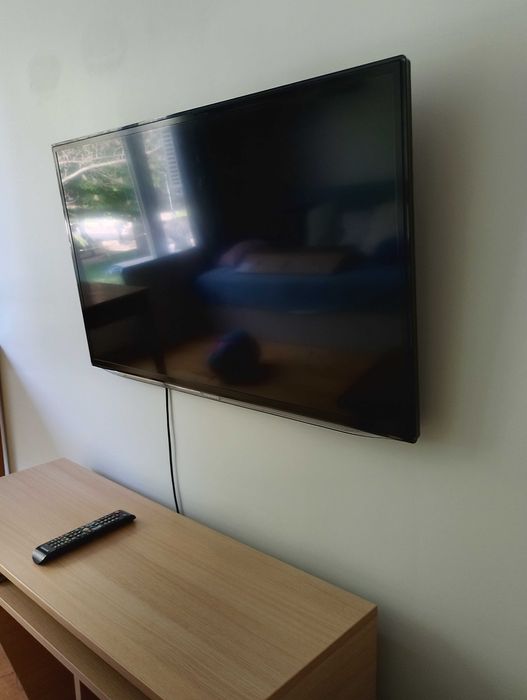 Телевизор самсънг 108 см/ 42 inch
