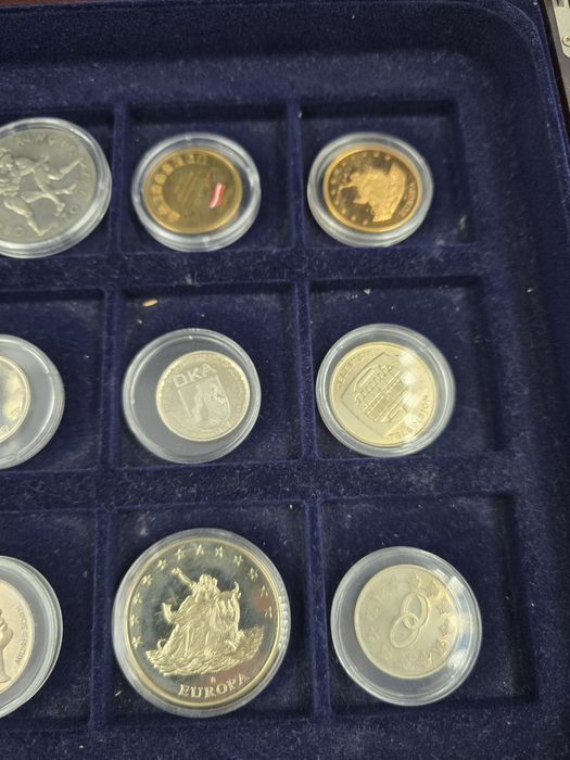 Colecție medalii, monezi