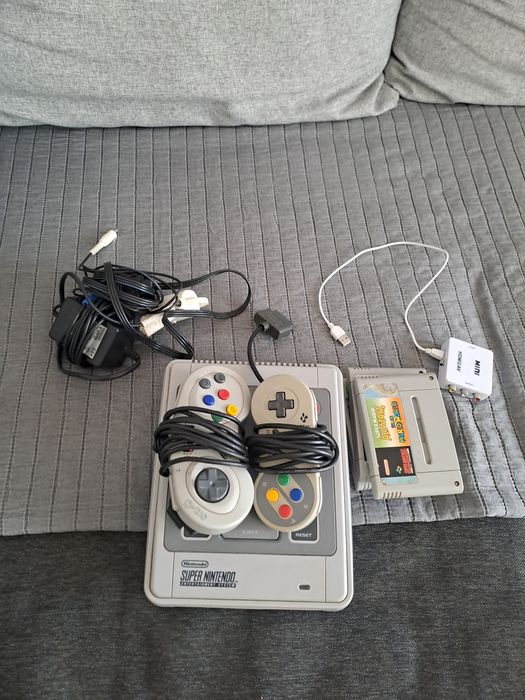 Vând xbox one s 1 Tb, super Nintendo  și  stație audio + 2 boxe  Pioneer