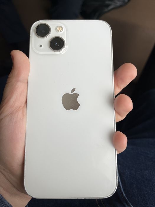 Айфон 13 белый царапины есть