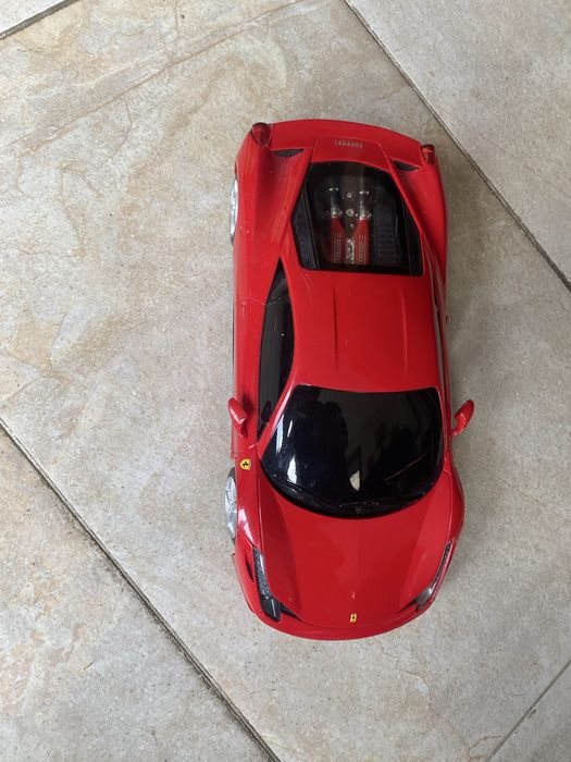 Колички Ferrari и Bentley continental supersprt