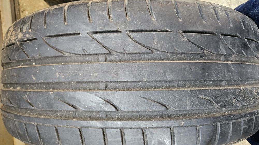 2бр гуми 225 40 18 бриджстоун