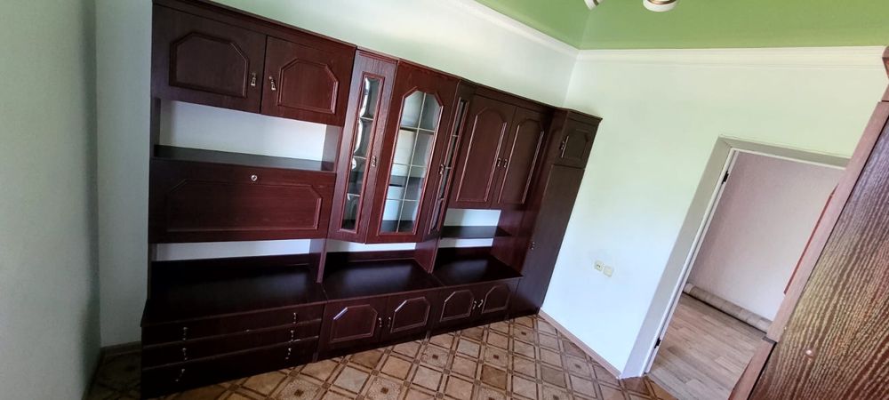 Продам стенку 5 секций