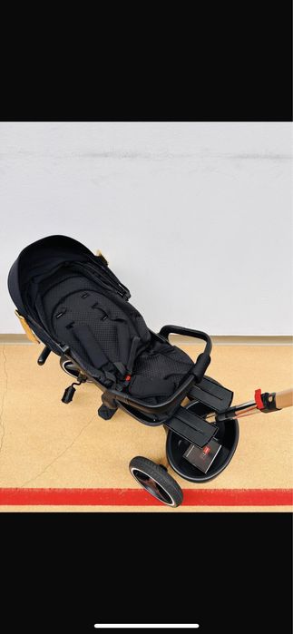 Tricicleta noua cu pozitie de somn lumini si sunete