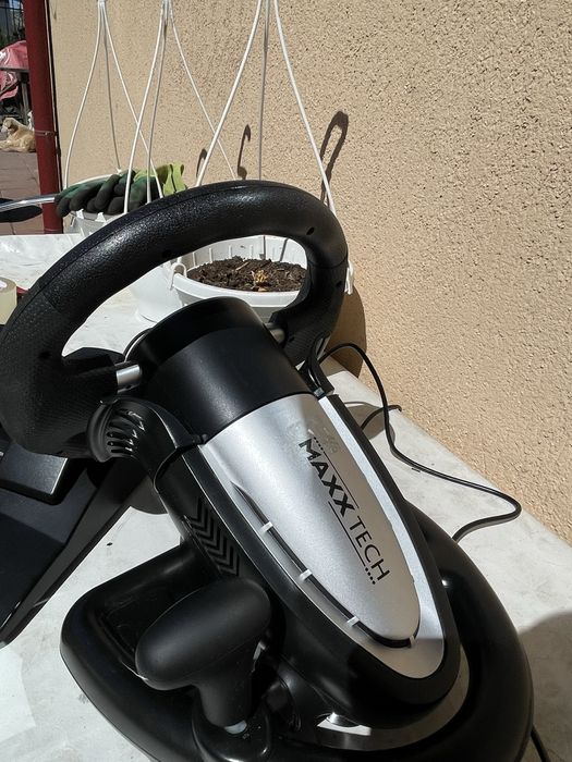 MaxxTech Kit volan Pro Racing + pedale
