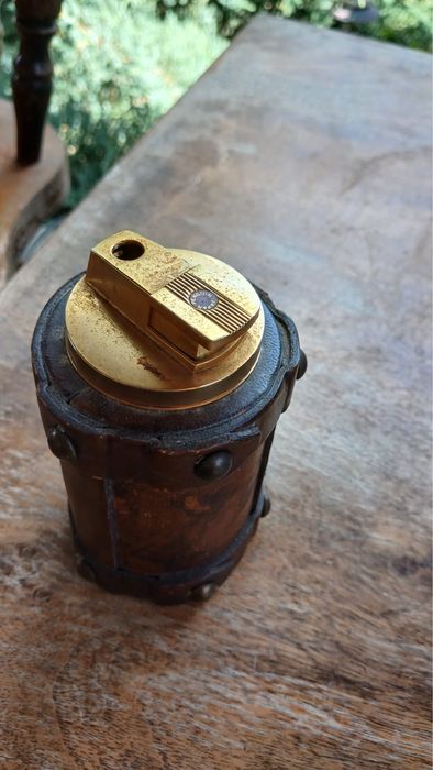 Bricheta de birou veche