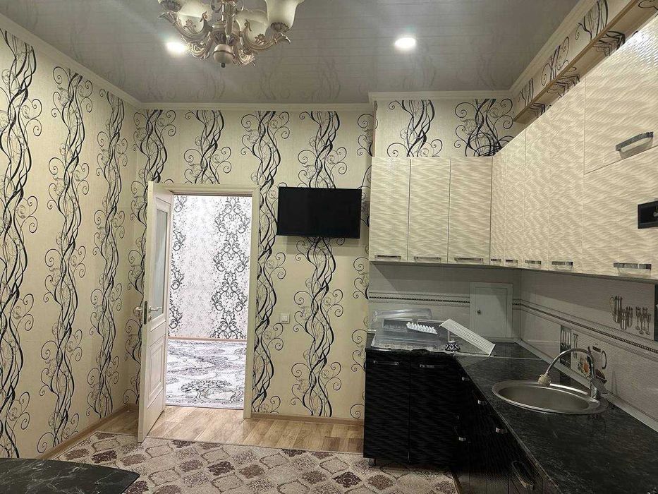 10-kvartal EVROLUX kvartira 1 xona 2ta qizga bezmakler Chilonzor metro