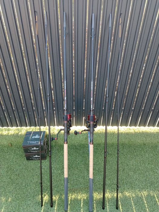 2 Flx FEEDER PRO FL Super Distance 3.9m 60 180 gr + 2 Strategist 8000