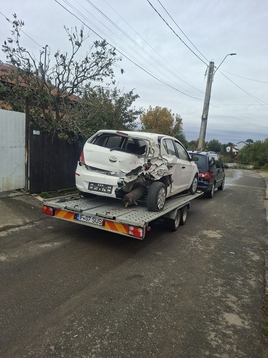 Dezmembrez hyundai i20 benzina 1.3