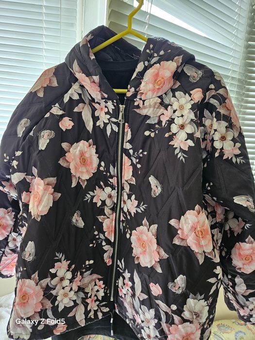 Дамско яке на цветя