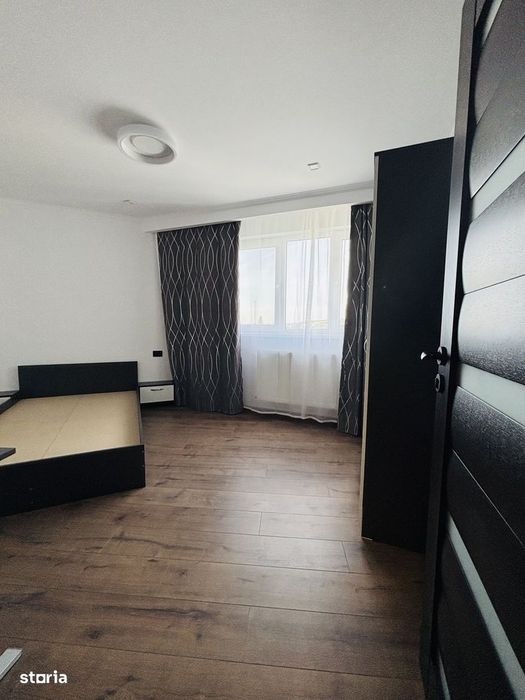 Apartament cu 3 camere, decomandat, Rogerius — fotografia 3