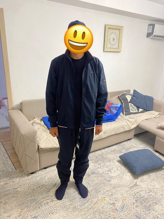 Спортивныи костюм