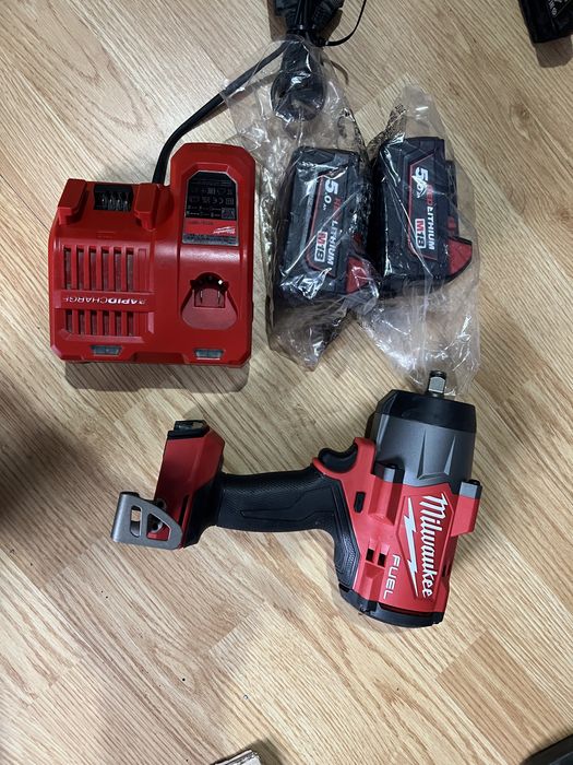 Vand pistol milwaukee m18  FHIW2F12