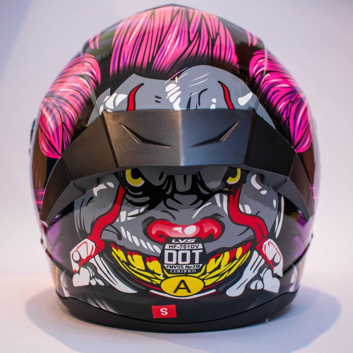 Каска за мотор пистов , скутер , ел. тротинетка др. ( Размер S 55-56 )