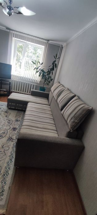 Диван угловой, фабричный