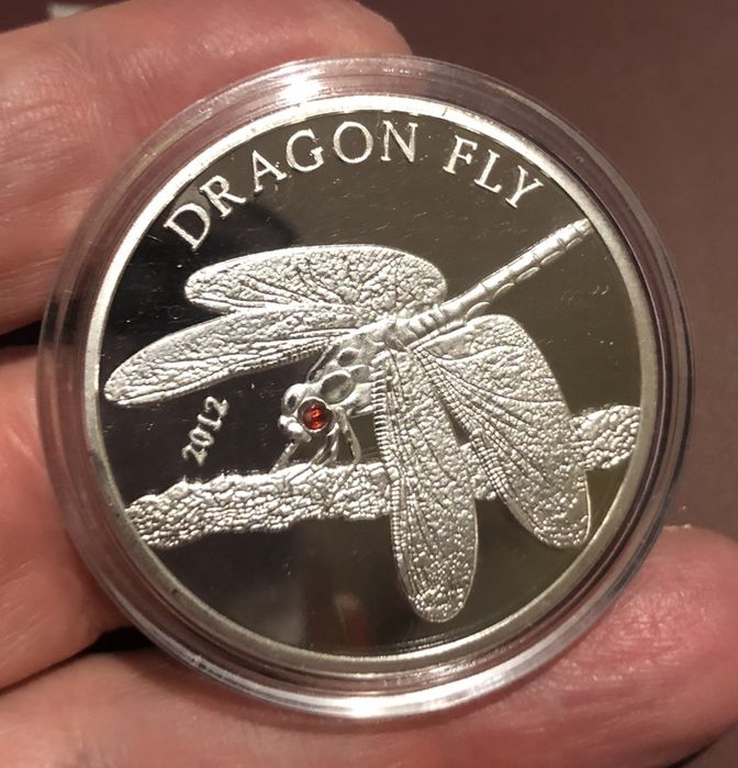 Монети на Принцеса Даяна и Английската Кралица