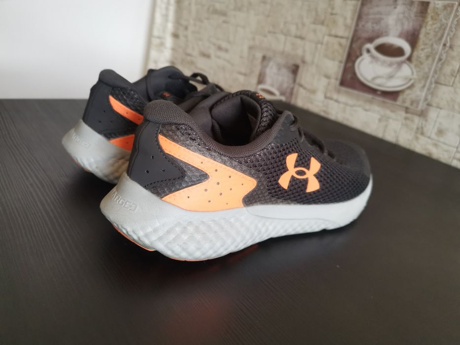 Pantofi pentru alergare UnderArmour Charged Rogue