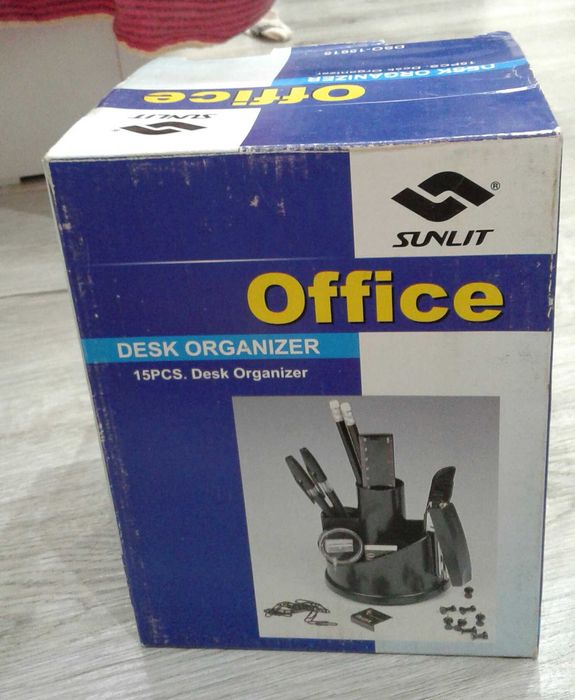 Органайзер для канцтоваров полный комплект, содержание  на упаковке