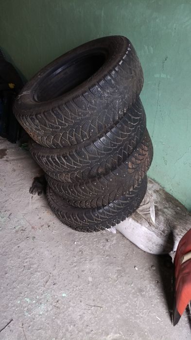 Зимние шины 205.65.R15