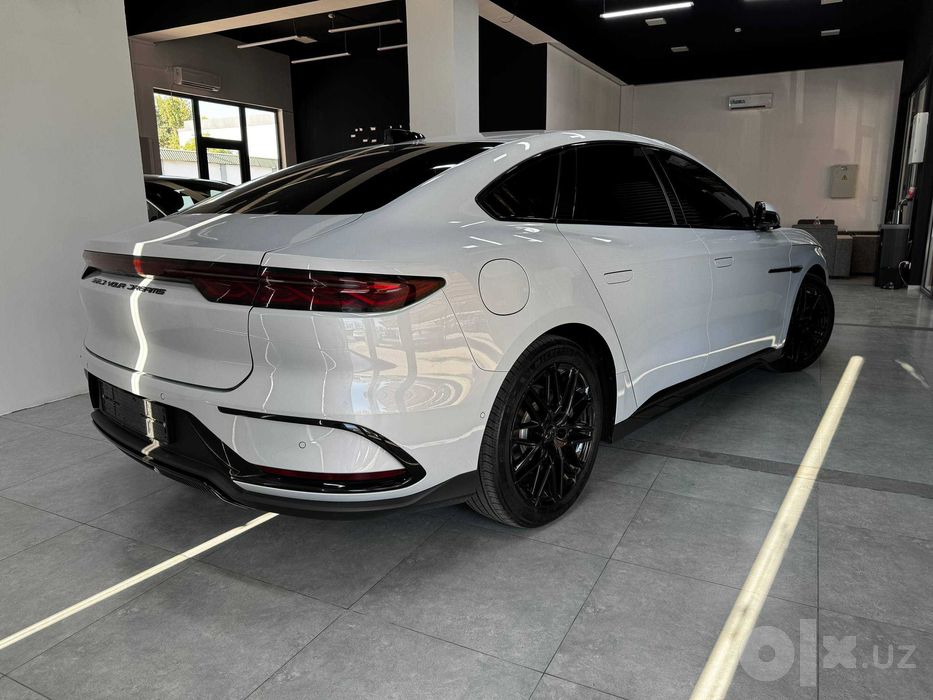 BYD HAN Premium 701km Black Edition - Ваш новый статус в потоке