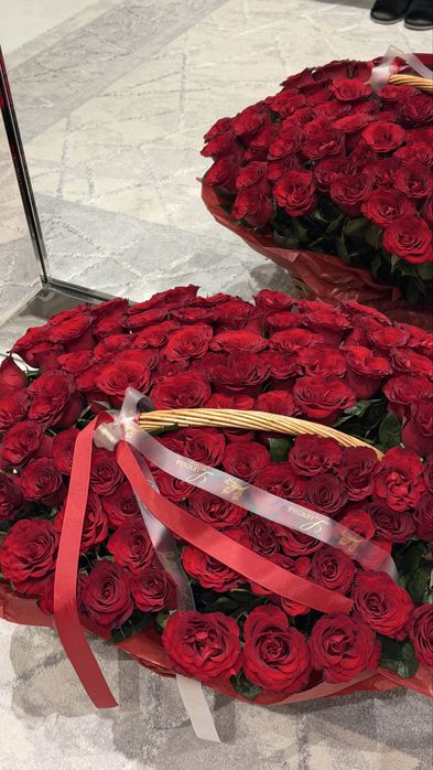 Продам огромный букет роз