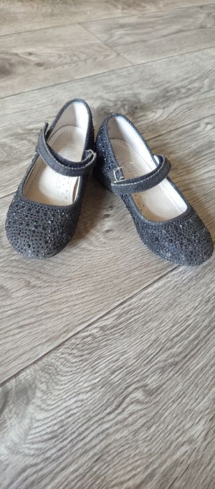 Туфли школьные в стразах,Размер 28