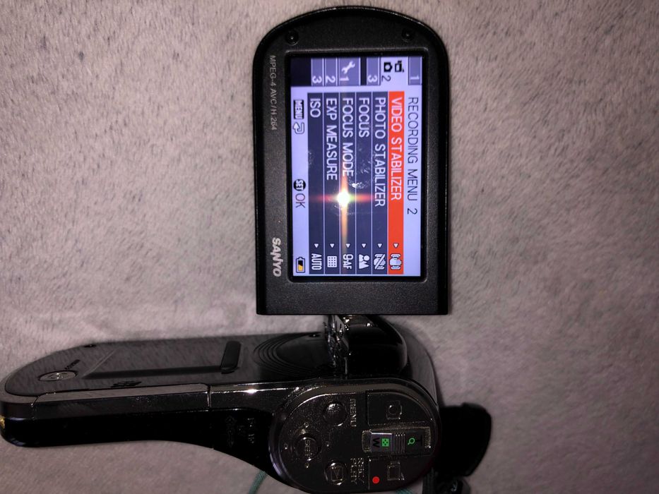 Видеокамера Sanyo Xacti VPC-CG100