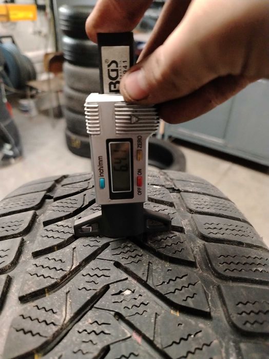 4бр.зимни гуми 225/45/18 Lassa