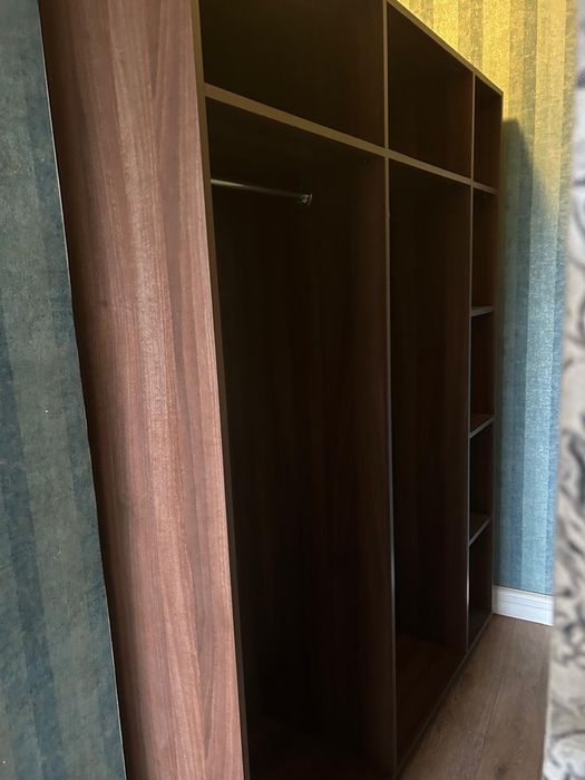 Dresing camera dulap