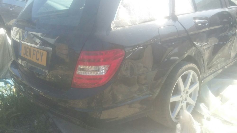 На части W204 Mercedes / Мерцедес Ц класа