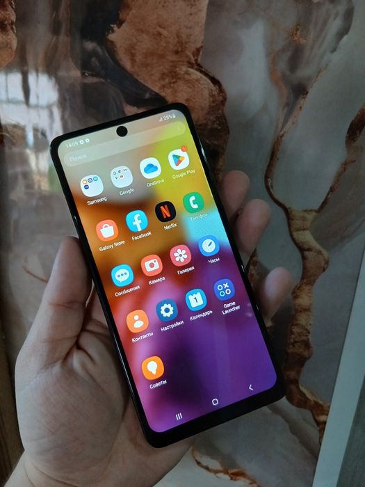 В продаже Самсунг А71.