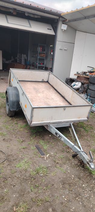 Remorca 120 m l și 215 lungime