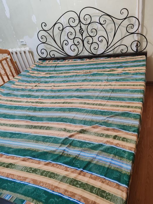 Кованная кровать