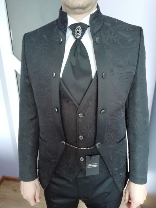 Costum mire negru