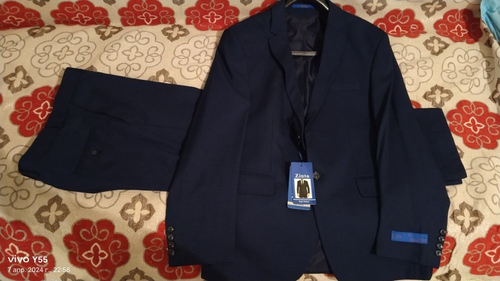 Костюм мужской новый