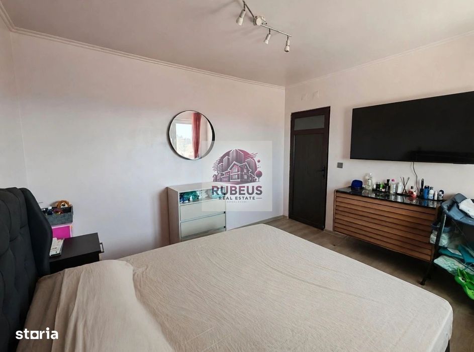 Apartament cu 3 camere