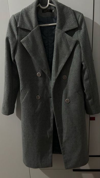 Пальто серый качественный