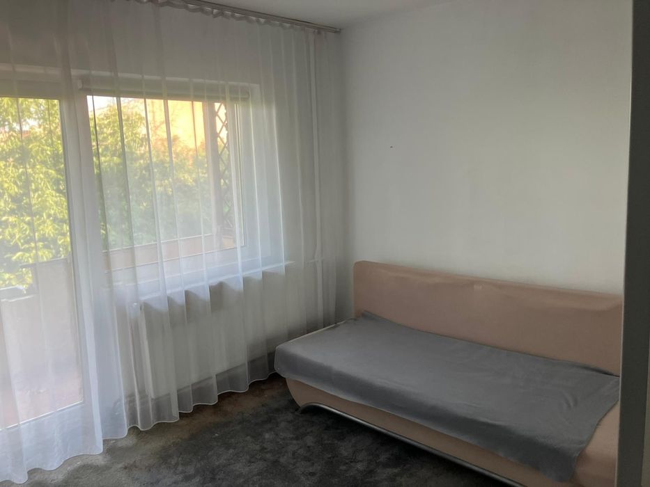 Inchiriez apartament zona Sagului