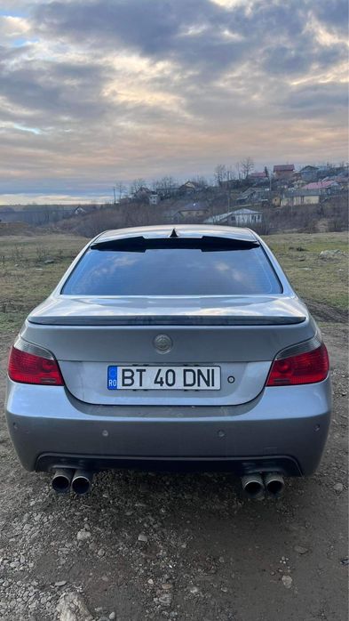 Negru Lucios * Eleron Pleoapa Codita Luneta BMW E60 E90 F30 High M4