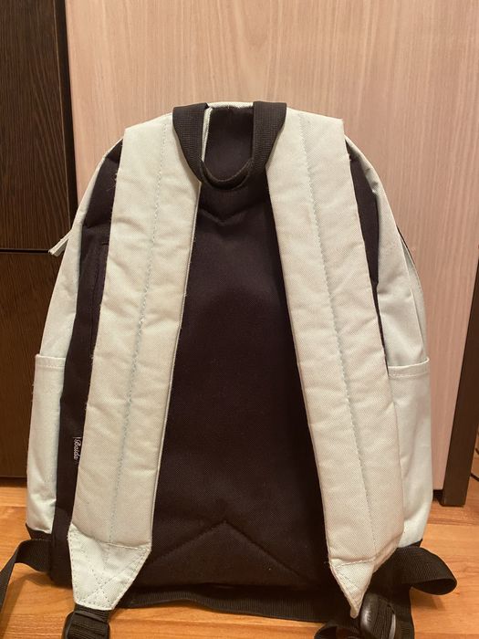 Продам рюкзак светлый