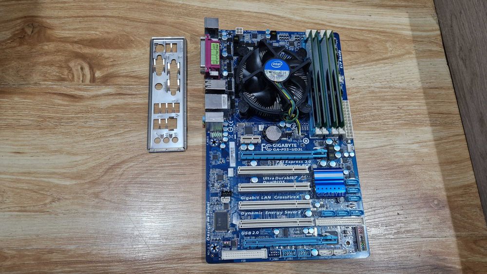 Vand KIT Gigabyte Quad i5+Placa+8GB DDR3+Cooler !! CA NOU !! la 200lei