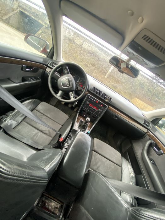 Vand sau schimb audi A4 b 7