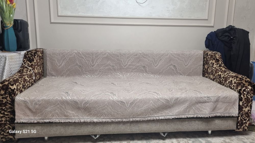 Диван раскладной, очень удобный